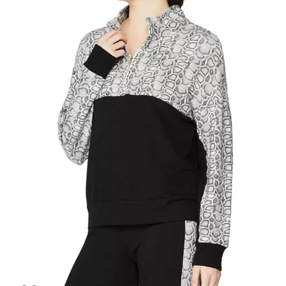 Monrow Sweatshirt Colorblock Snakeskin Print Sporty Black white S - Picture 3 of 11
